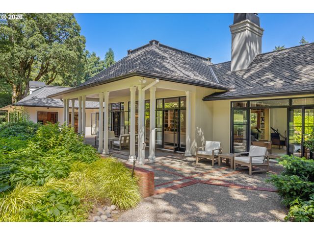 12727 S IRON MOUNTAIN Blvd, Portland, OR 97219