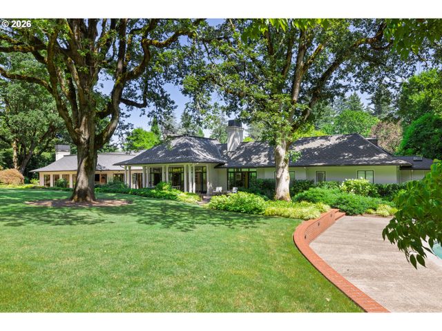 12727 S IRON MOUNTAIN Blvd, Portland, OR 97219