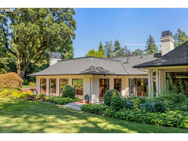 12727 S IRON MOUNTAIN Blvd, Portland, OR 97219