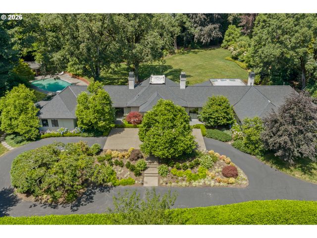 12727 S IRON MOUNTAIN Blvd, Portland, OR 97219