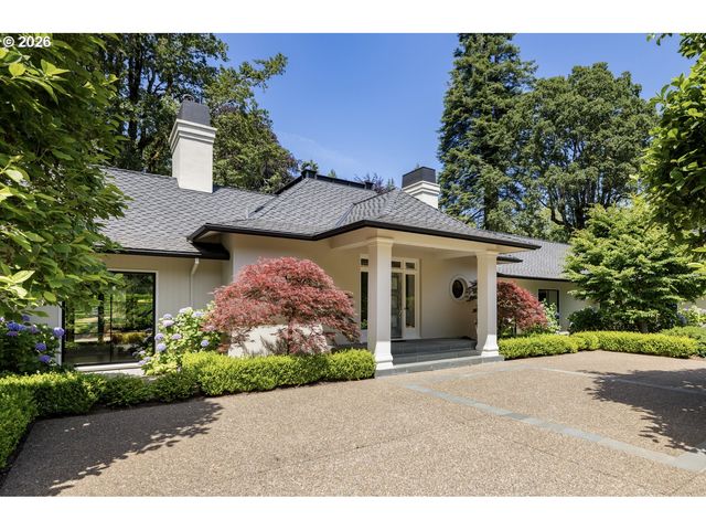 12727 S IRON MOUNTAIN Blvd, Portland, OR 97219
