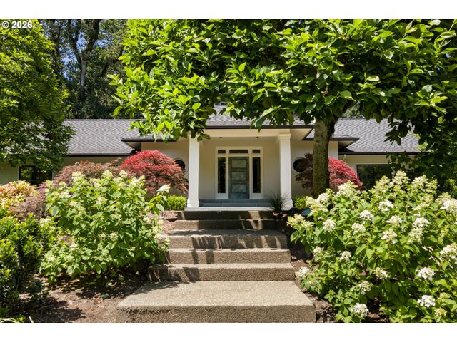 12727 S IRON MOUNTAIN Blvd, Portland, OR 97219