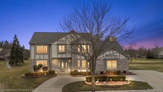 43159 La Bouquet Court, Sterling Heights, MI 48314