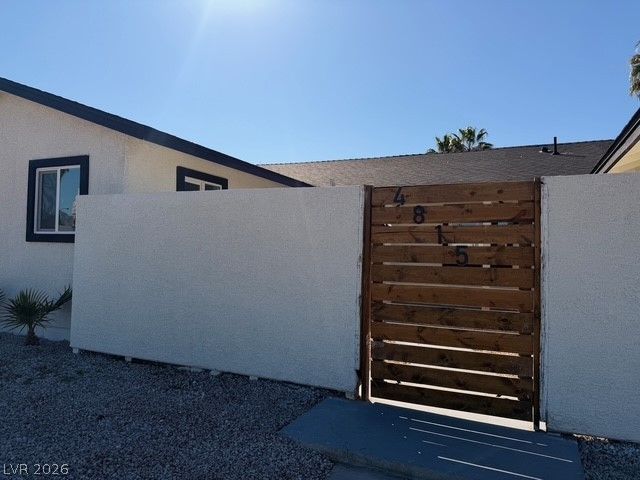 4815 El Tesoro Avenue, Las Vegas, NV 89121