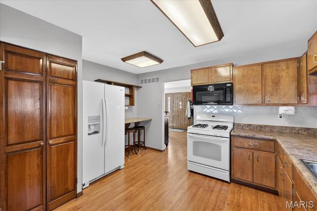 1355 Seminole Lane, Florissant, MO 63033