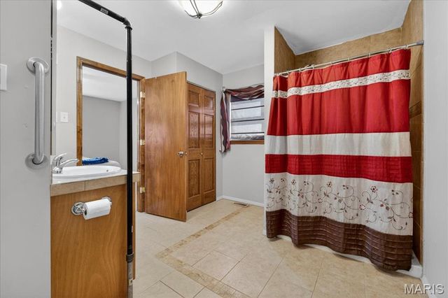 1355 Seminole Lane, Florissant, MO 63033