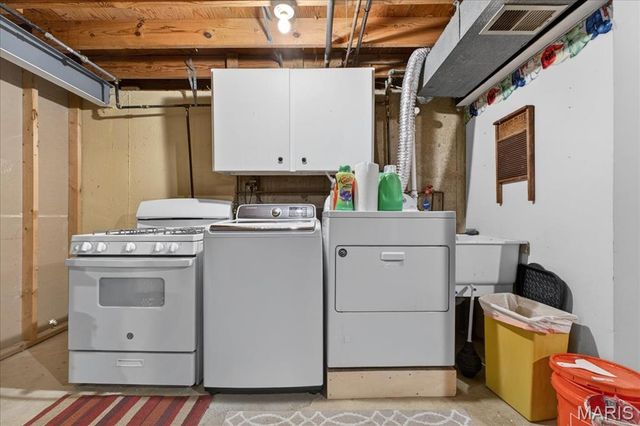 1355 Seminole Lane, Florissant, MO 63033