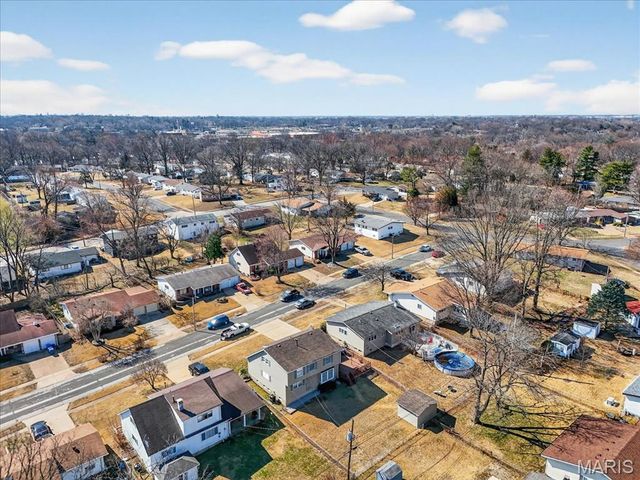 1355 Seminole Lane, Florissant, MO 63033