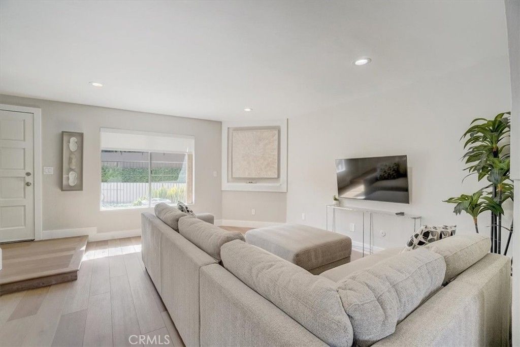 3999 E Santa Ana Canyon, Anaheim, CA 92807 — photo 2