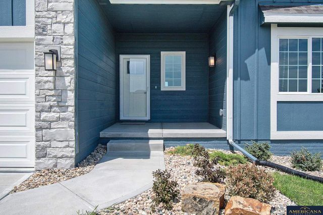 9111 S 177 Street, Omaha, NE 68136