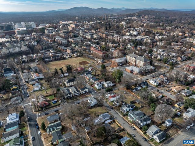 504 NW 12TH ST, Charlottesville, VA 22903