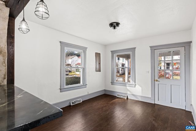 504 NW 12TH ST, Charlottesville, VA 22903