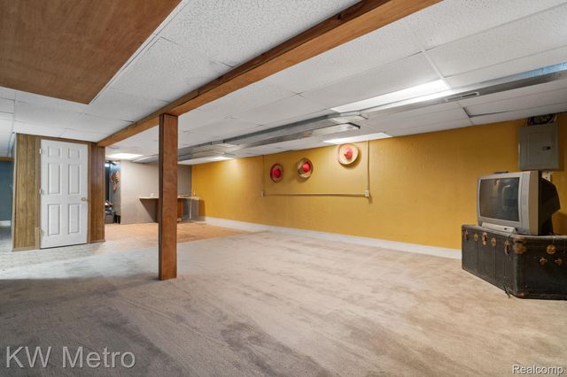 20903 Antique Court, Southfield, MI 48075