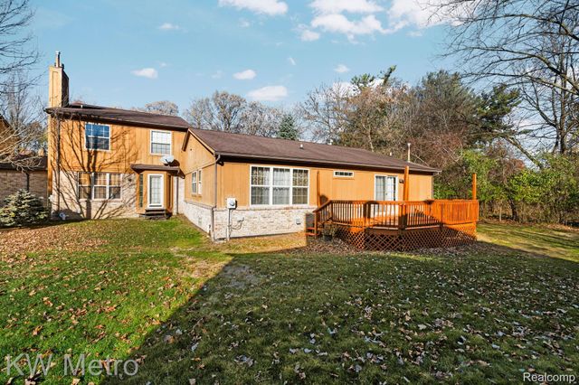 20903 Antique Court, Southfield, MI 48075