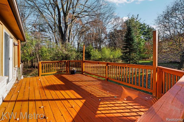 20903 Antique Court, Southfield, MI 48075