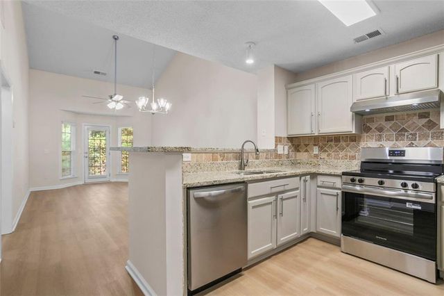 184 DARBYS CROSSING Court, Hiram, GA 30141