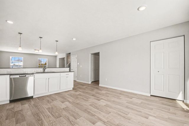 3216 Falling Oak Drive, Mishawaka, IN 46544