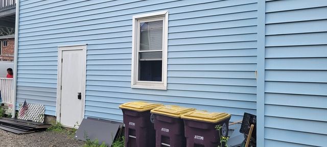 716 Main St 1R, Weymouth, MA 02190