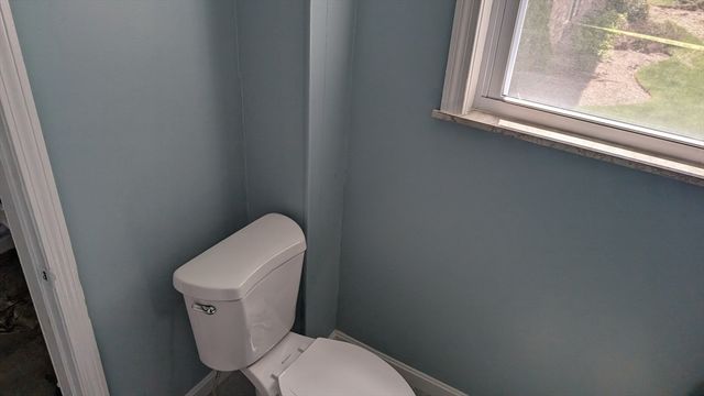 716 Main St 1R, Weymouth, MA 02190