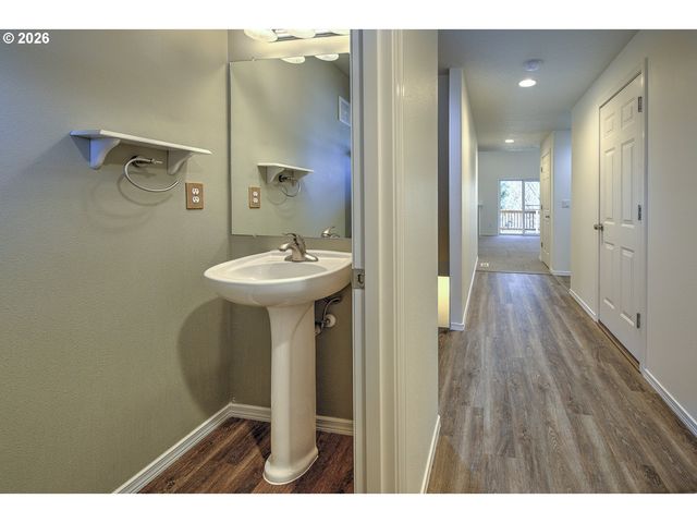 8025 Ne 38TH Ave, Vancouver, WA 98665