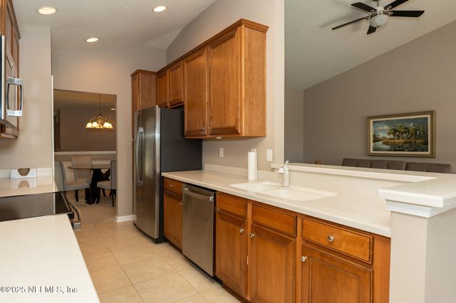 11873 SURFBIRD Circle 9H, Jacksonville, FL 32256