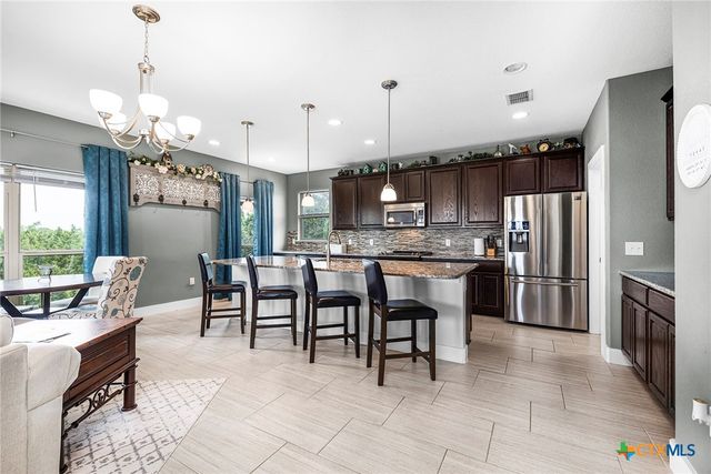 618 Wagon Wheel Drive, Canyon Lake, TX 78133