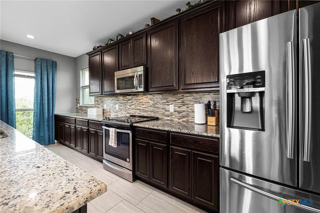618 Wagon Wheel Drive, Canyon Lake, TX 78133