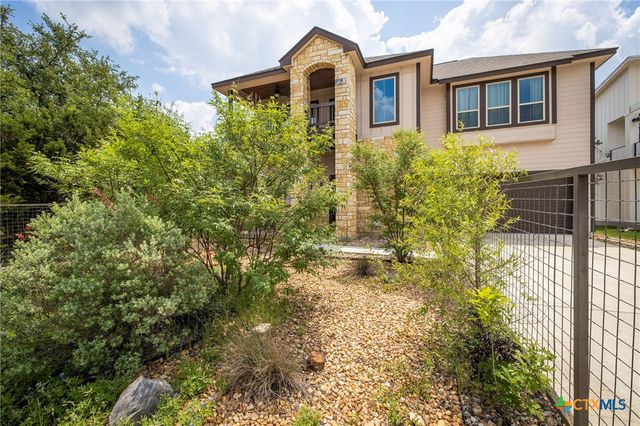 618 Wagon Wheel Drive, Canyon Lake, TX 78133
