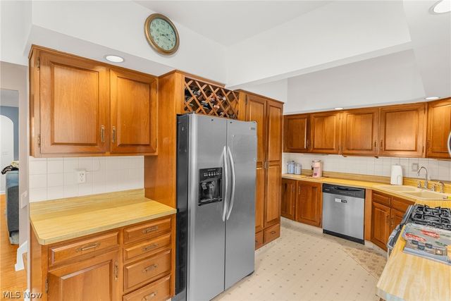 255 Grandview Avenue, Hubbard, OH 44425