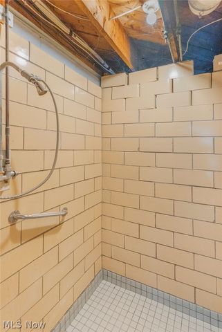 255 Grandview Avenue, Hubbard, OH 44425