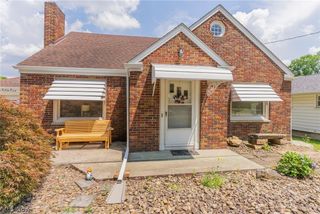 255 Grandview Avenue, Hubbard, OH 44425