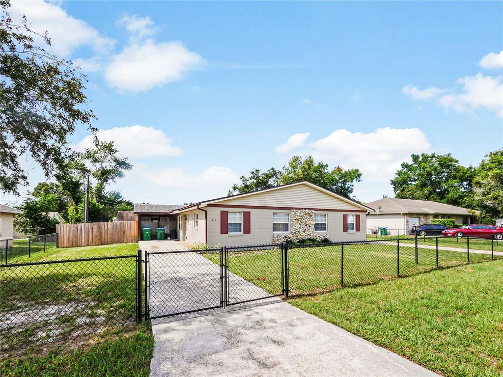 141 HAZELCREST STREET B, Deltona, FL 32725