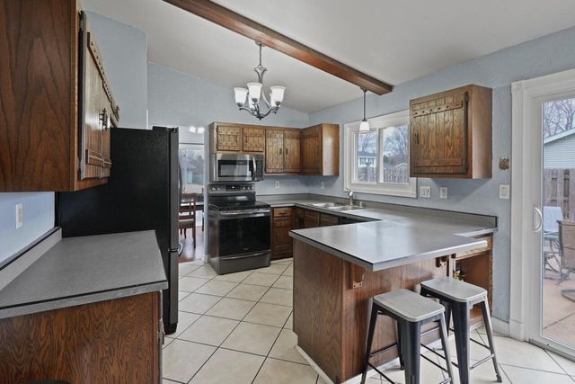 312 N 7th STREET, Waterford, WI 53185