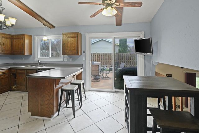312 N 7th STREET, Waterford, WI 53185