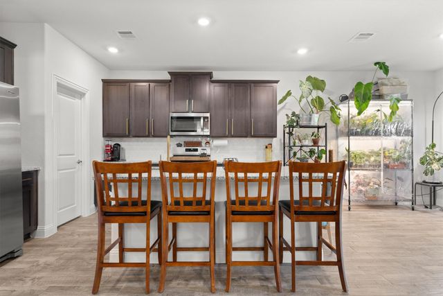 11204 Glover Lane, Aubrey, TX 76227