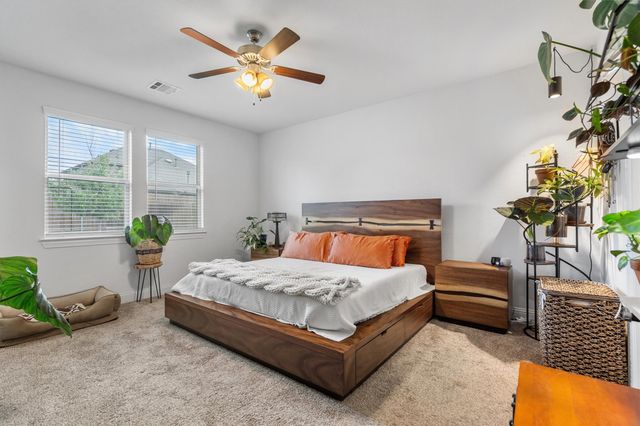 11204 Glover Lane, Aubrey, TX 76227