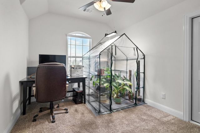 11204 Glover Lane, Aubrey, TX 76227