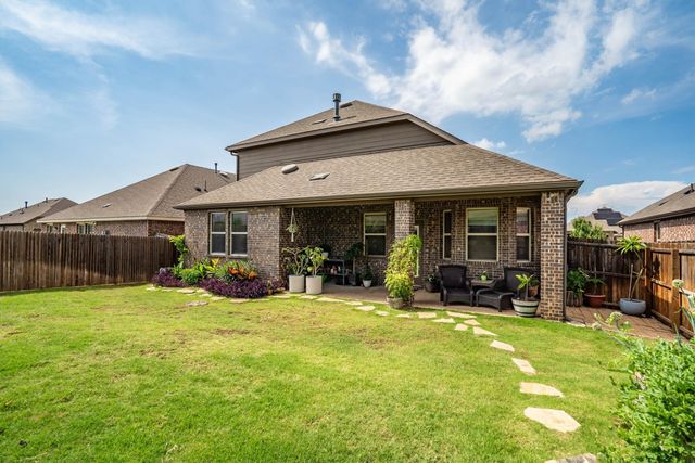 11204 Glover Lane, Aubrey, TX 76227