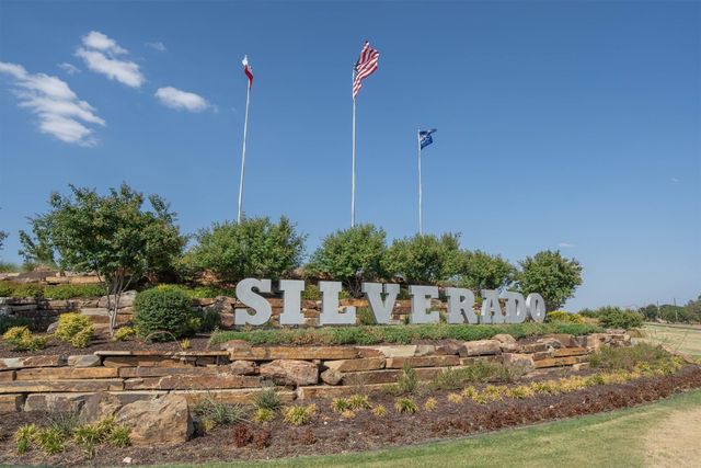 11204 Glover Lane, Aubrey, TX 76227