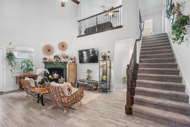 11204 Glover Lane, Aubrey, TX 76227