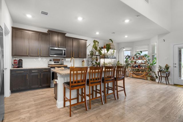 11204 Glover Lane, Aubrey, TX 76227