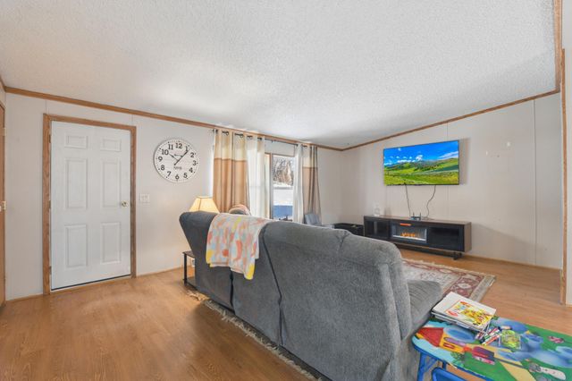 14 Rita Lane, Chaska, MN 55318