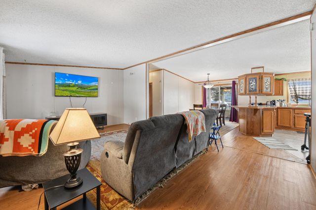 14 Rita Lane, Chaska, MN 55318