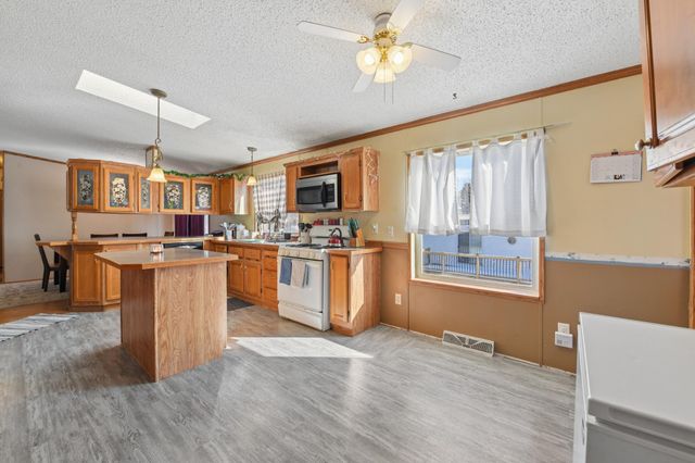 14 Rita Lane, Chaska, MN 55318