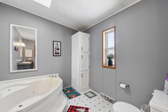 14 Rita Lane, Chaska, MN 55318