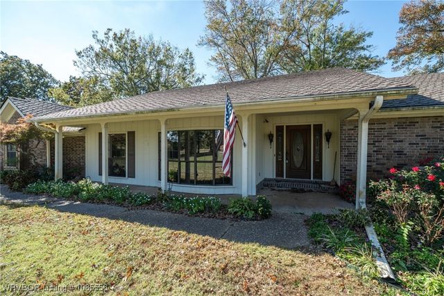 1303 S Hwy 96, Lavaca, AR 72941