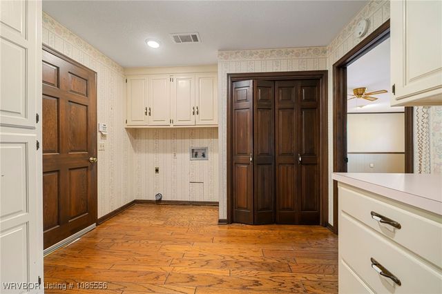 1303 S Hwy 96, Lavaca, AR 72941