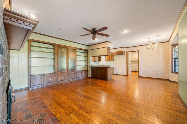 1303 S Hwy 96, Lavaca, AR 72941