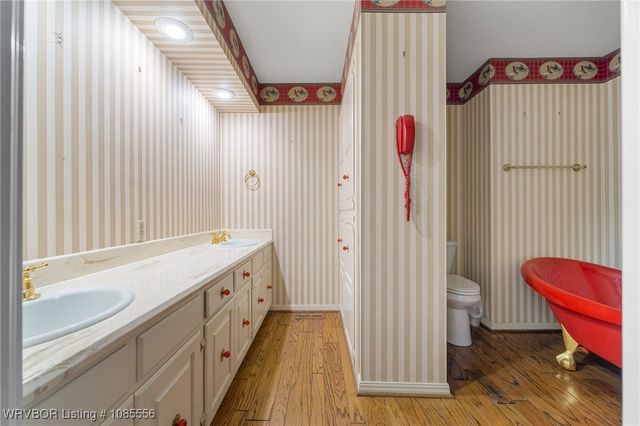 1303 S Hwy 96, Lavaca, AR 72941