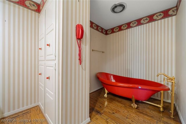 1303 S Hwy 96, Lavaca, AR 72941